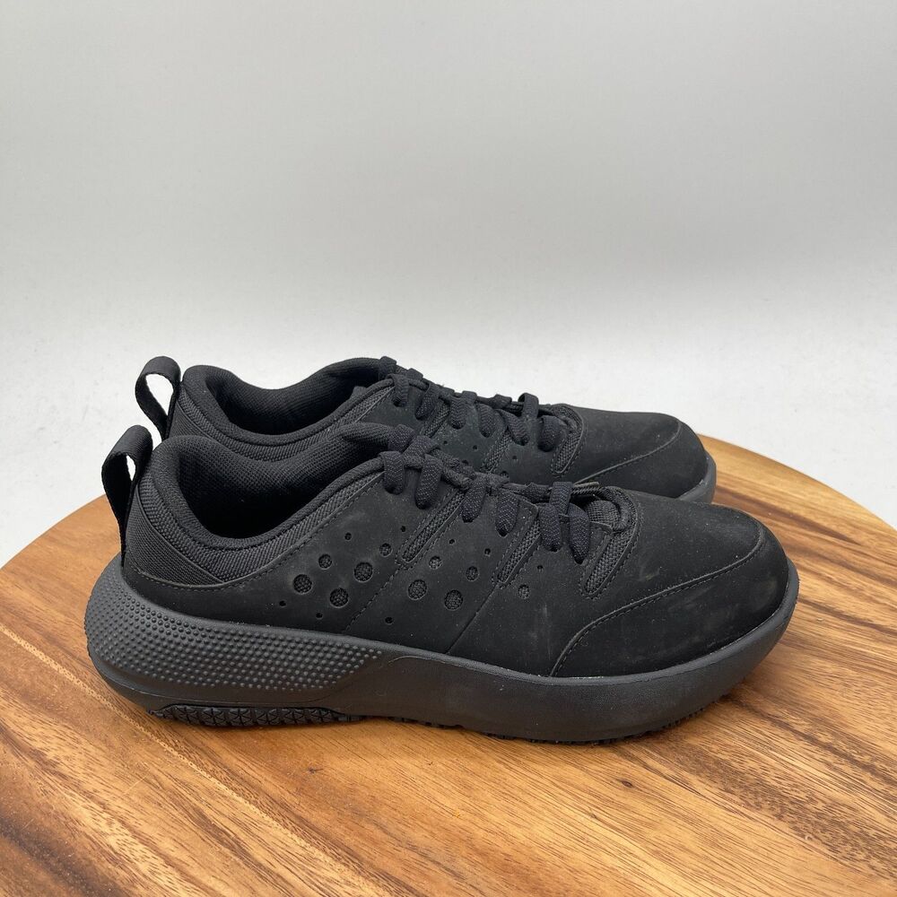 CROCS On The Clock Shoes Womens Size 8 Triple Black Slip Resistant Workwear